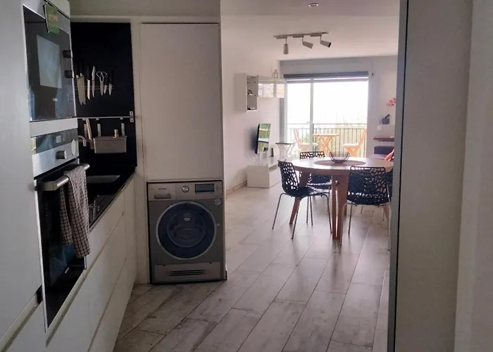 Beachfront With Sea Views & Private Parking Appartement Sant Pol De Mar